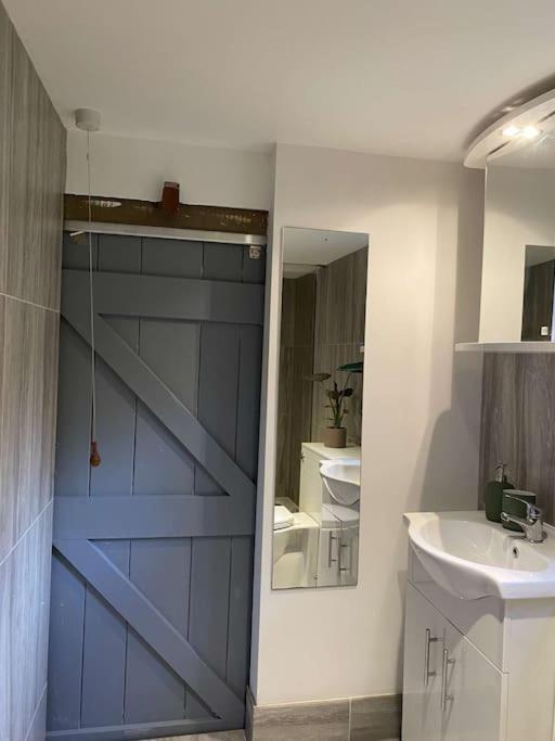 Cosy 1 Bedroom Country Lodge With Free Parking Watlington  외부 사진